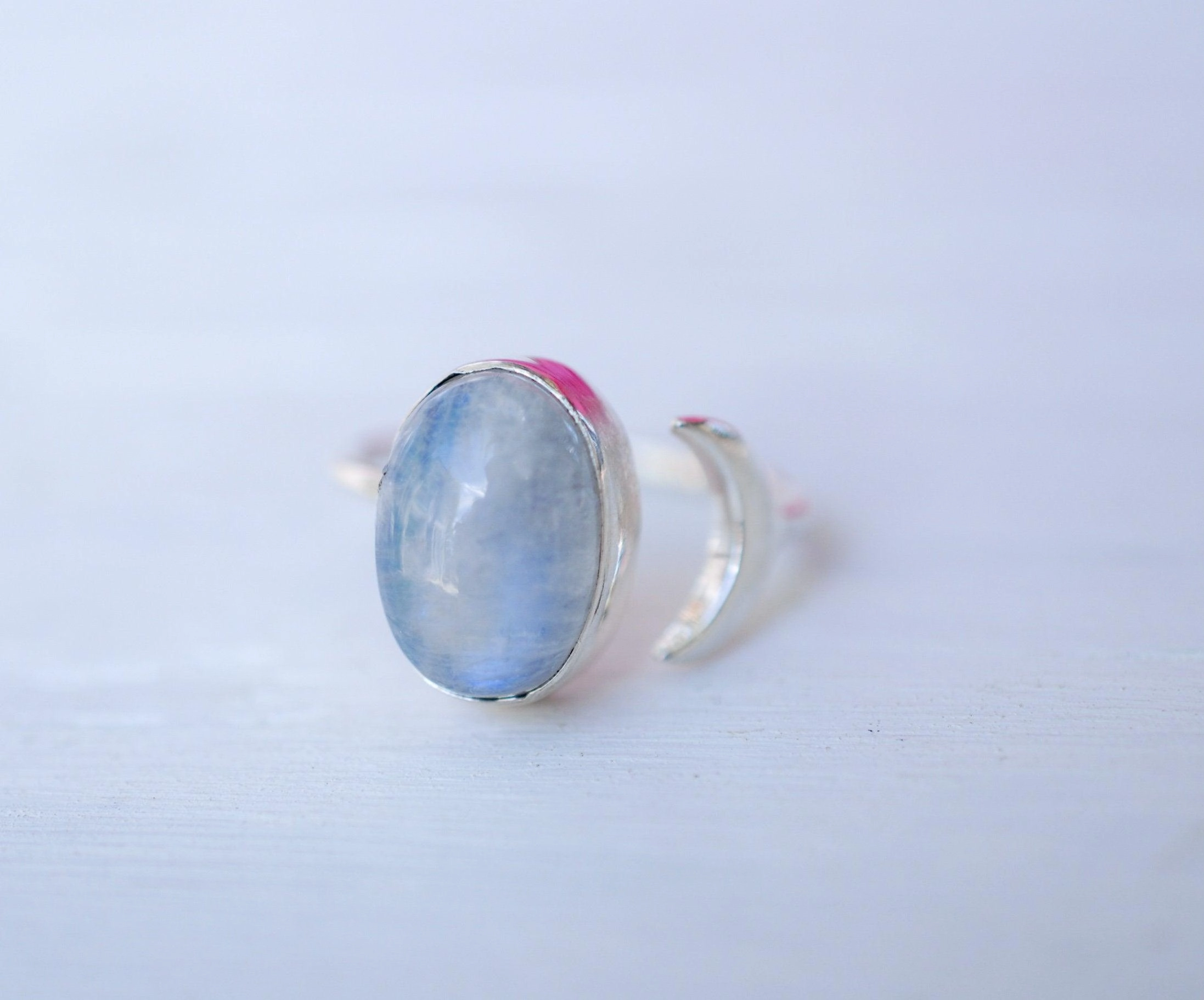 Moonstone Ring ~ Sterling Silver 925 ~MR003