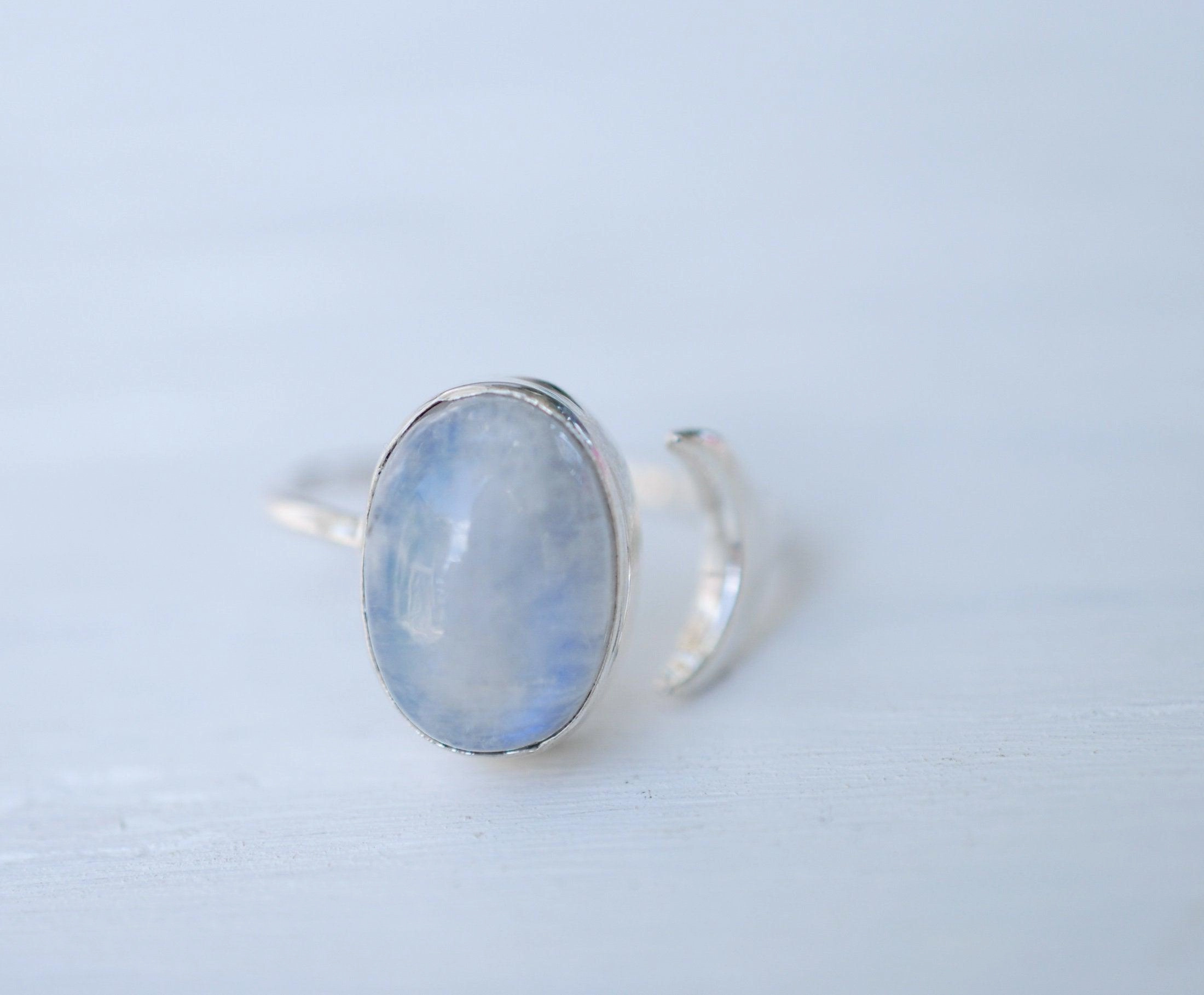 Moonstone Ring ~ Sterling Silver 925 ~MR003