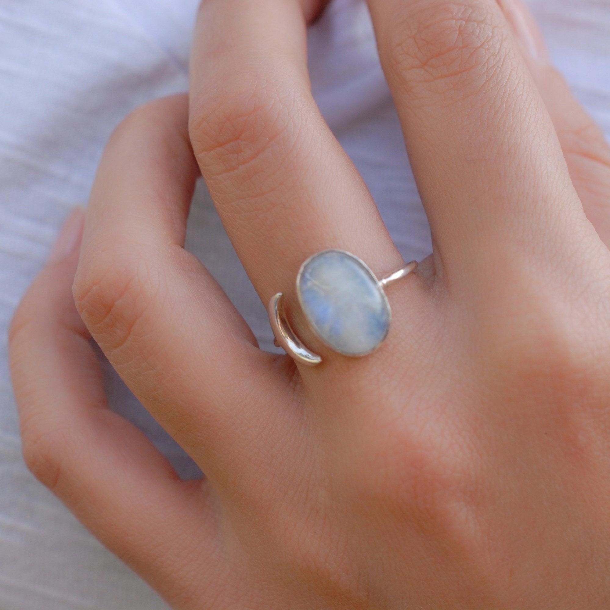 Moonstone Ring ~ Sterling Silver 925 ~MR003