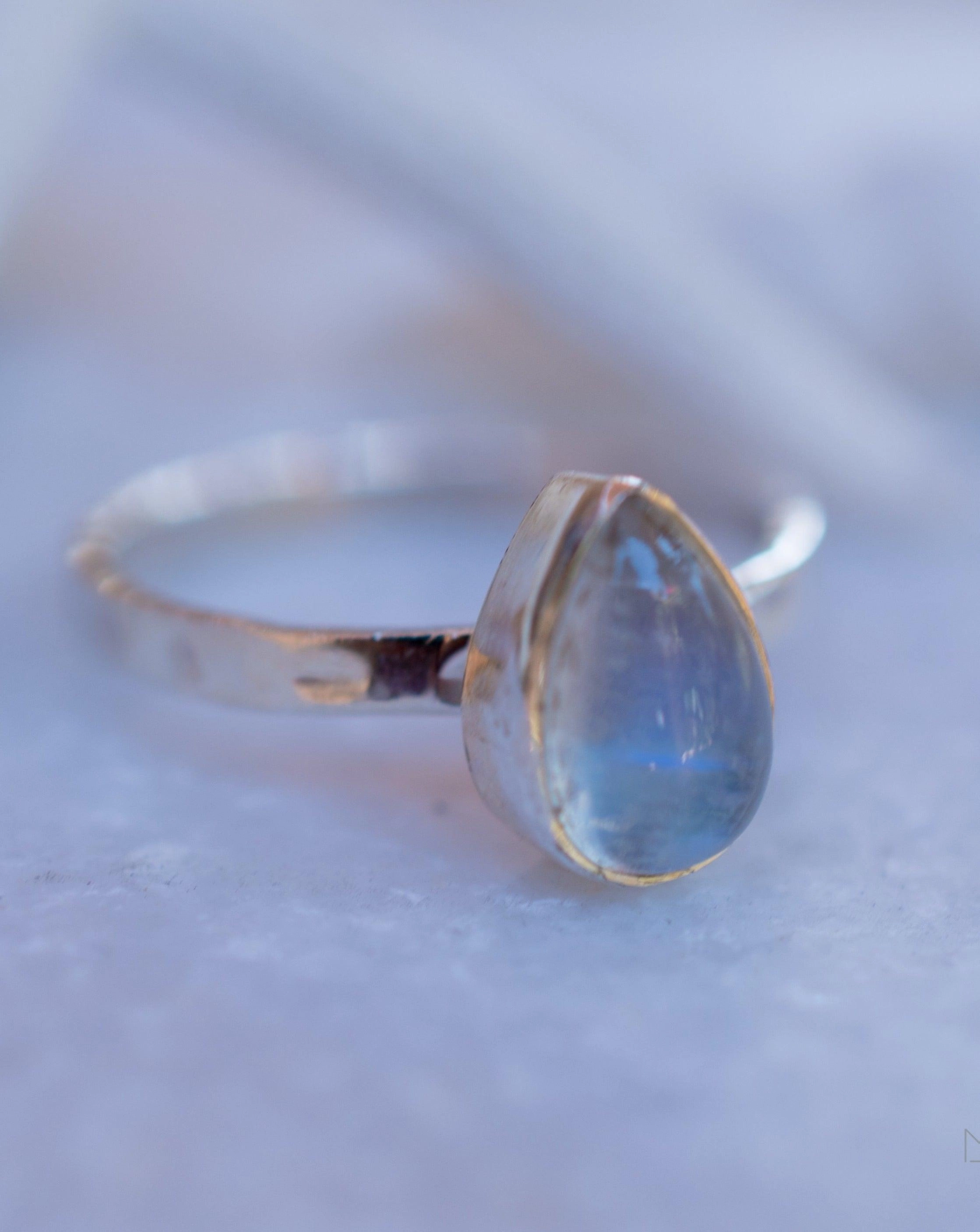 Moonstone Ring ~Sterling Silver 925 ~ MR206