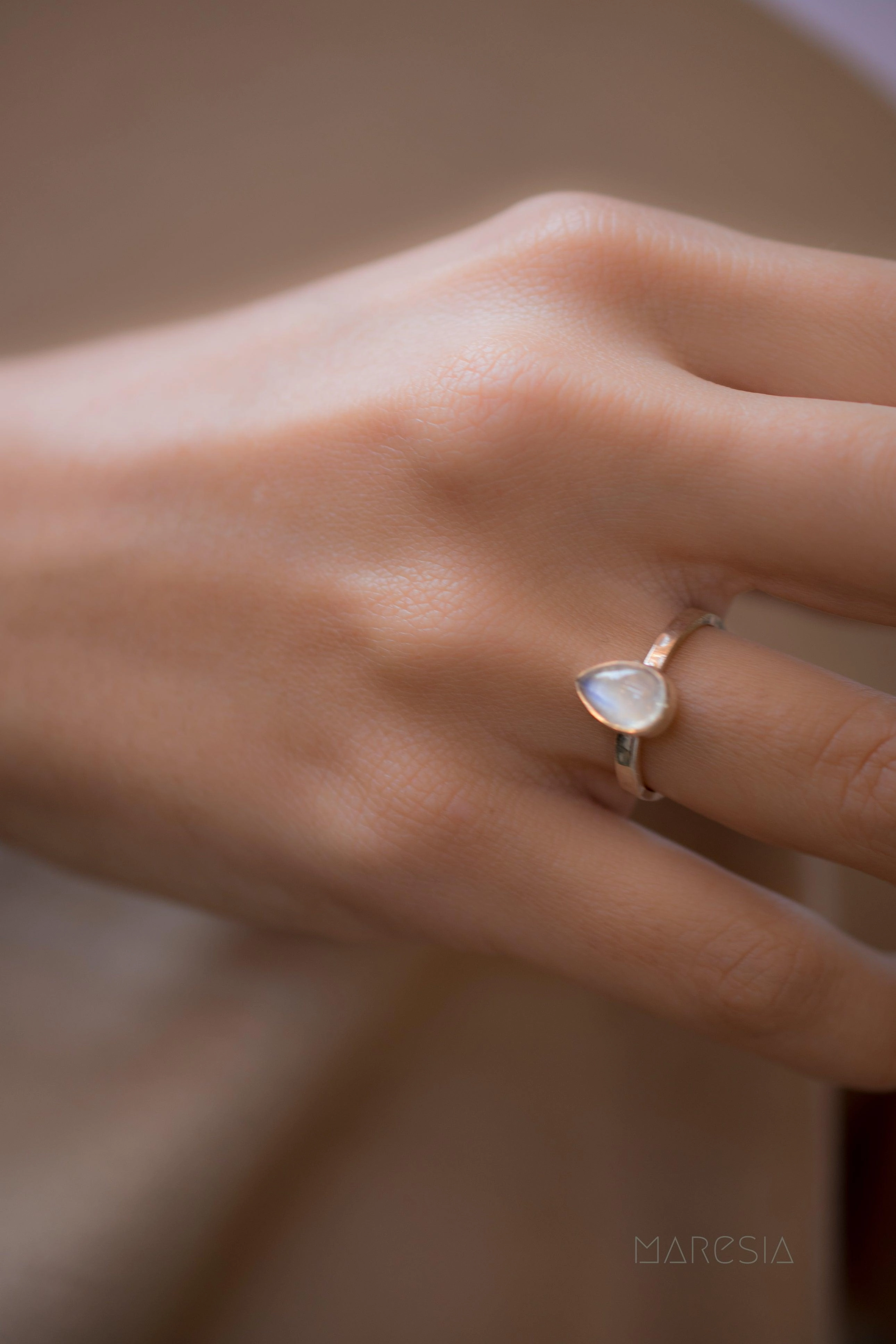 Moonstone Ring ~Sterling Silver 925 ~ MR206