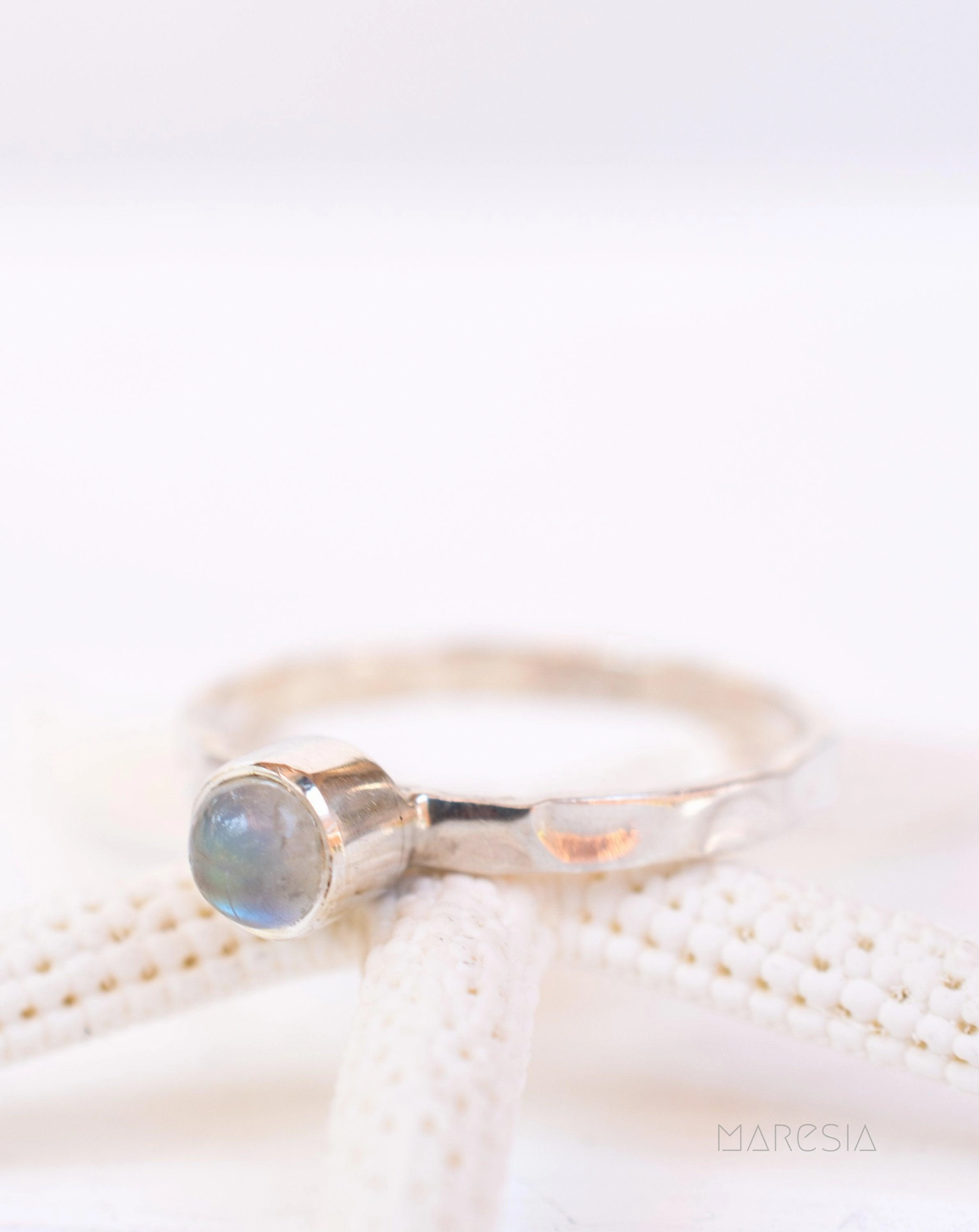 Moonstone Ring~ Sterling Silver 925 ~ MR207