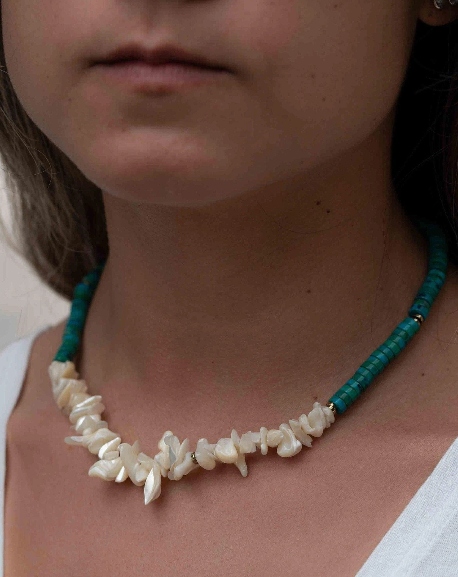 Mother-of-Pearl and Jasper turquoise Choker ~ Sterling Silver 925 or Gold Filled ~ MN102