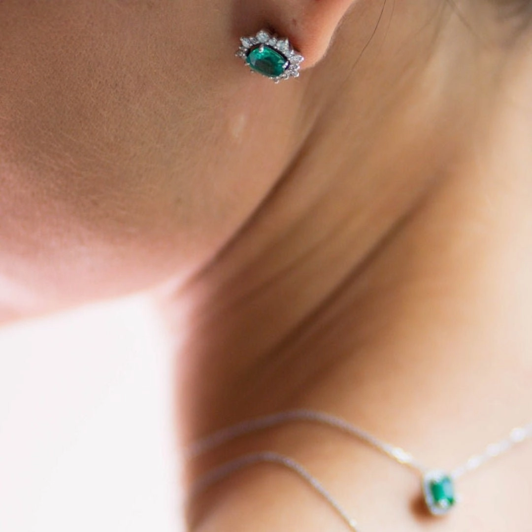 Motif Earrings - WG
