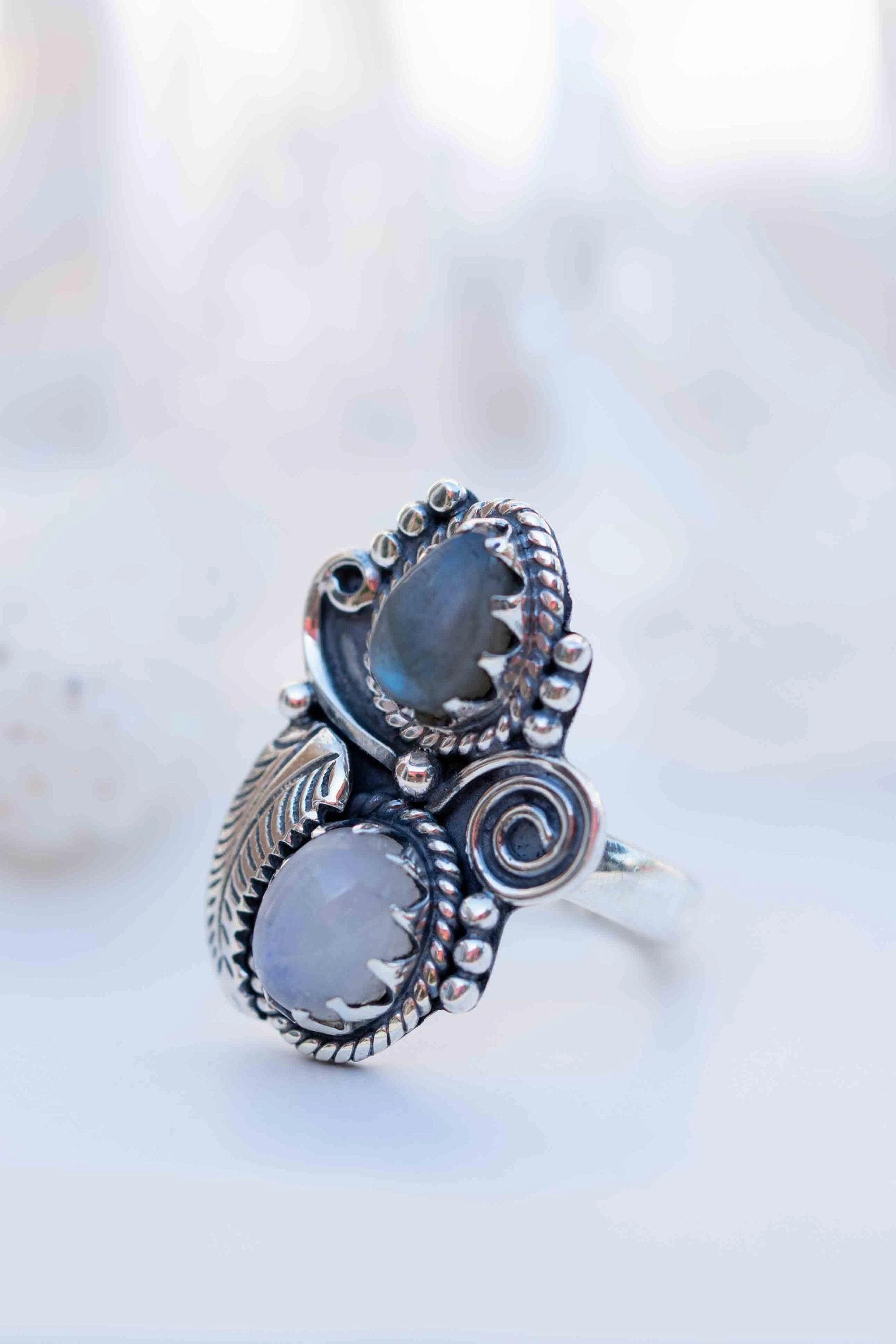 Nanda Ring ~Rainbow Labradorite and Moonstone ~ Sterling Silver 925 ~ MR287