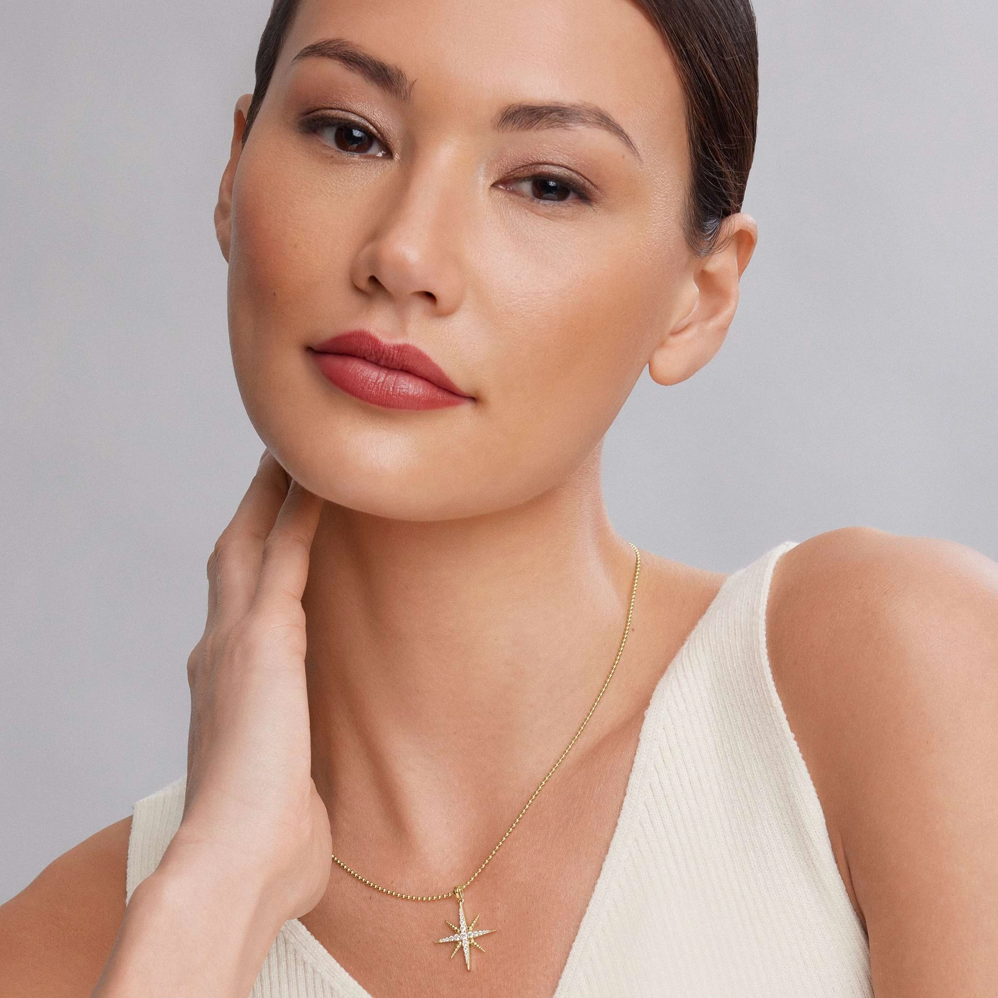 North Star 18K Gold Delicate Diamond Pendant Necklace