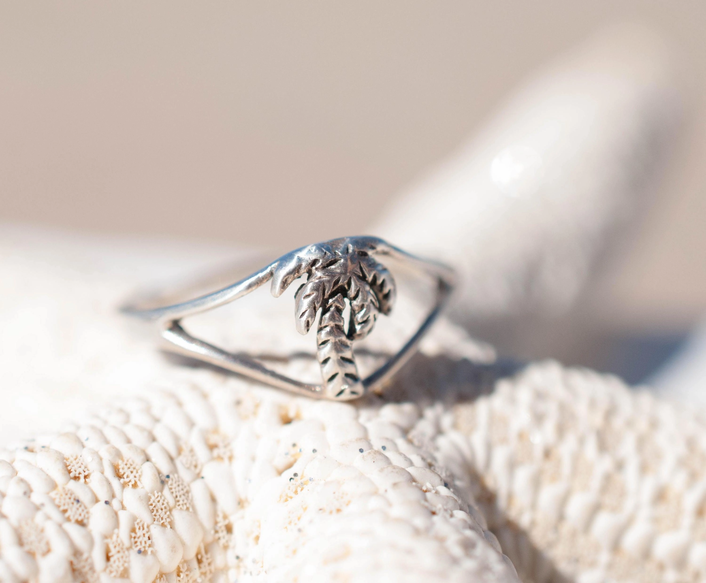 Palm Tree Ring ~ Sterling Silver 925 ~ MR244