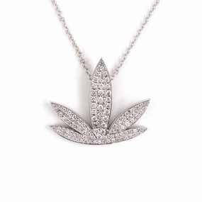 Pav Diamond Leaf Pendant Necklace