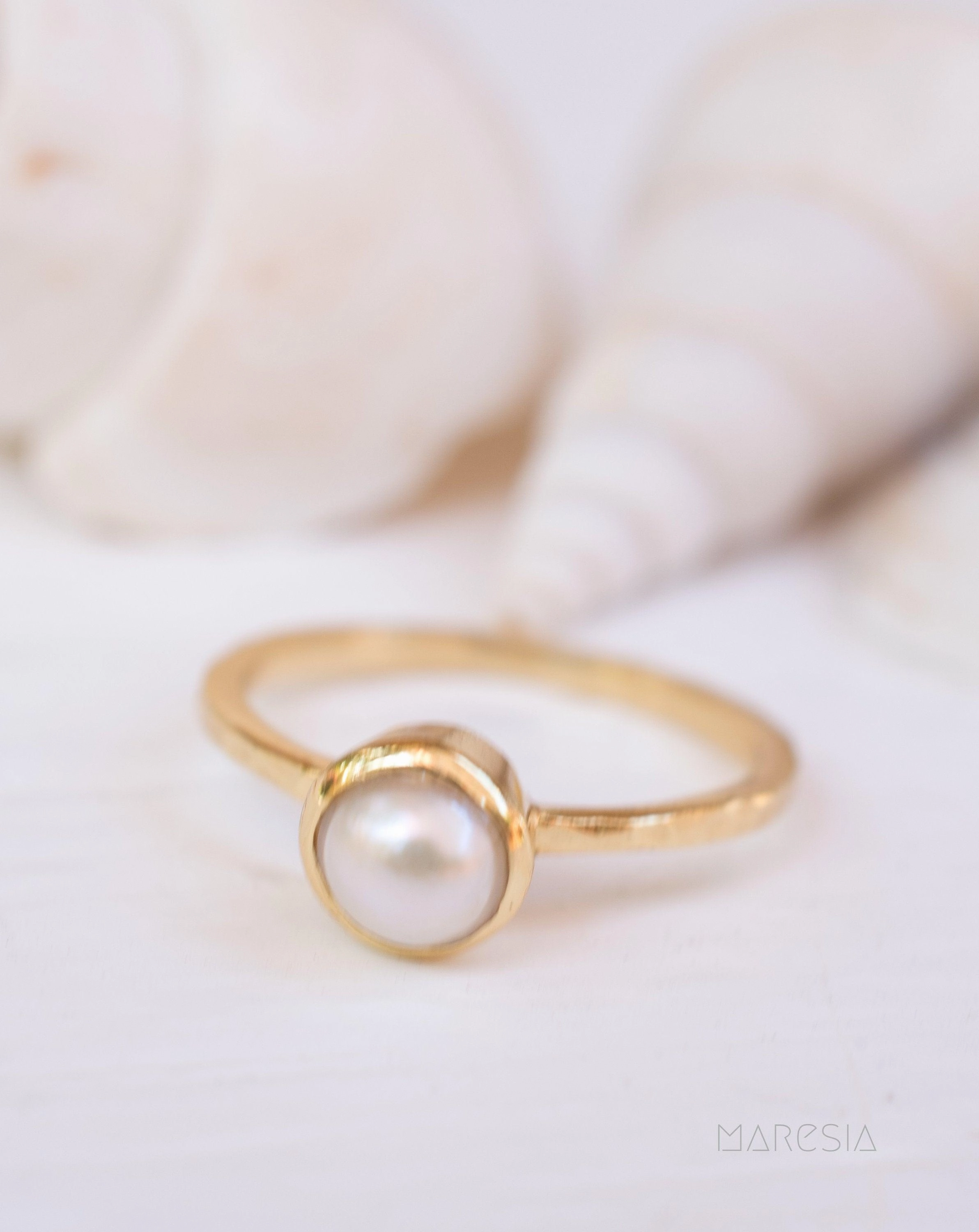 Pearl Gold Ring ~ 18k Gold Plated ~ MR210