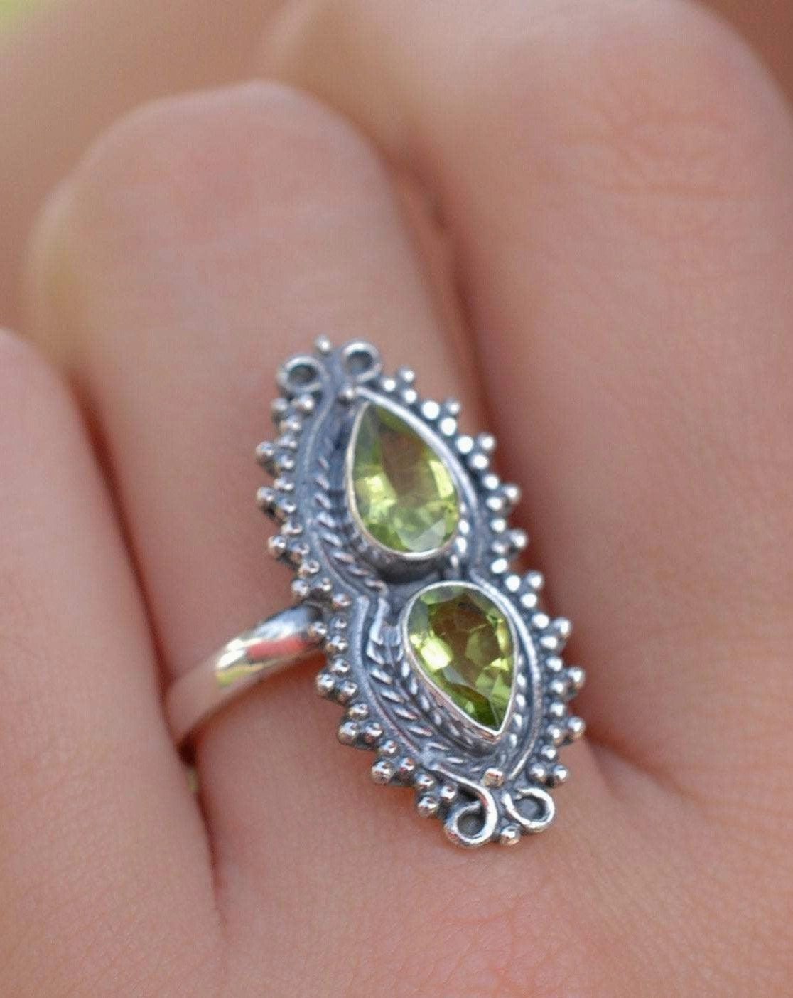 Peridot Ring ~ Sterling Silver 925 ~MR043