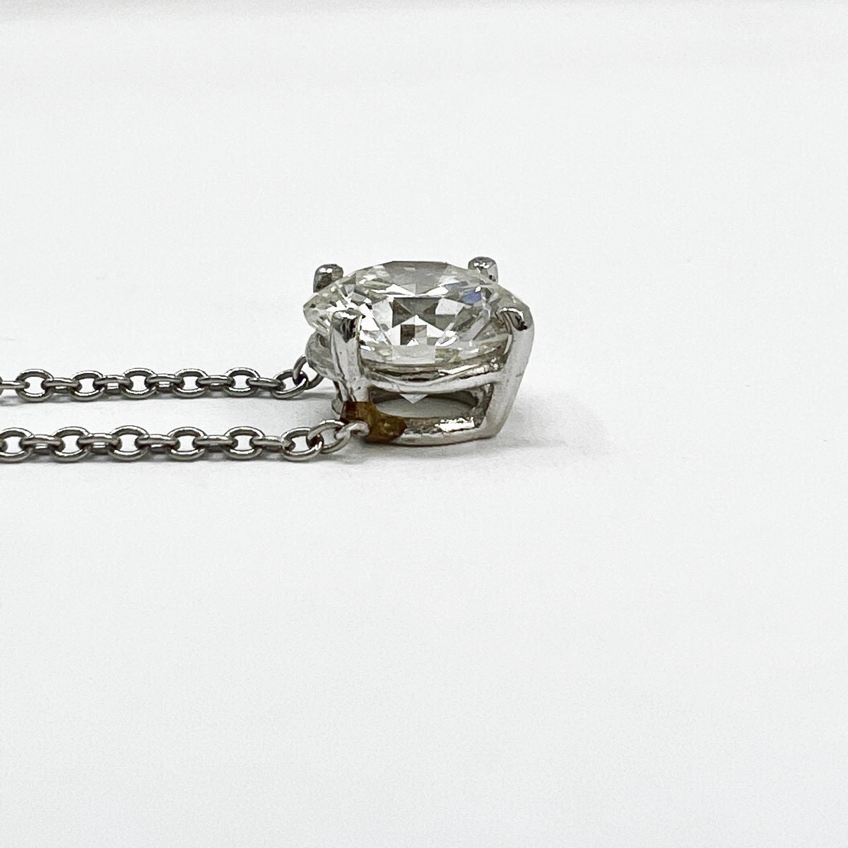 Platinum Diamond Pendant Necklace