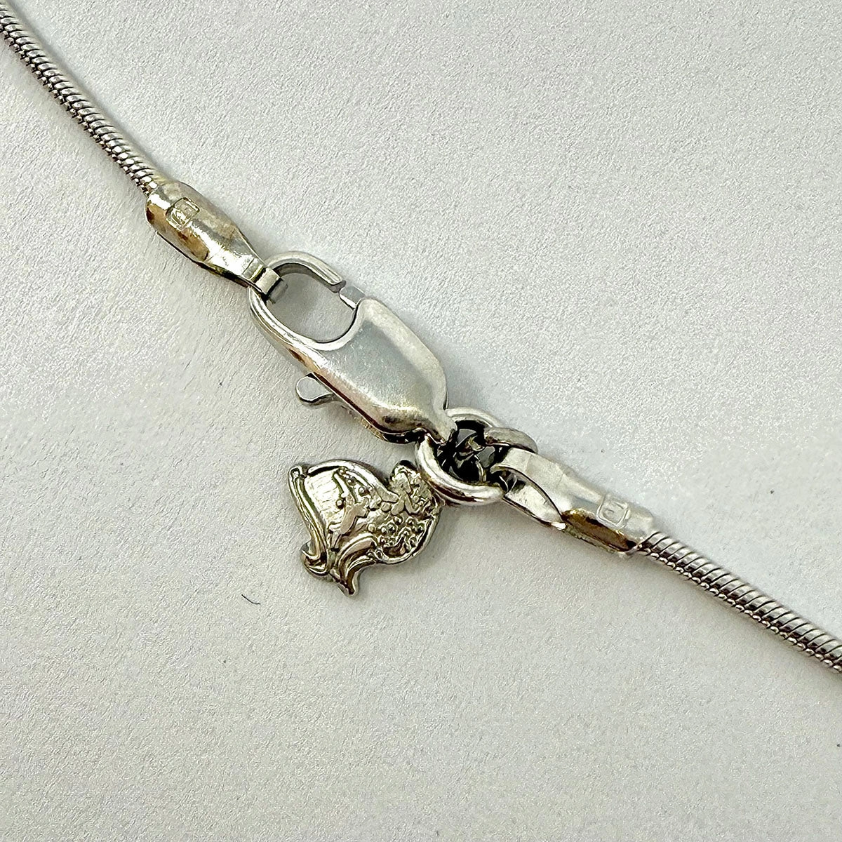 Platinum Diamond Pendant Necklace