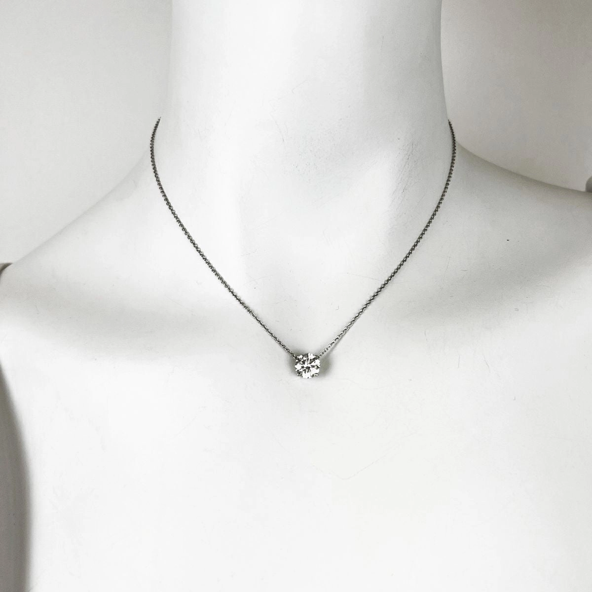 Platinum Diamond Pendant Necklace