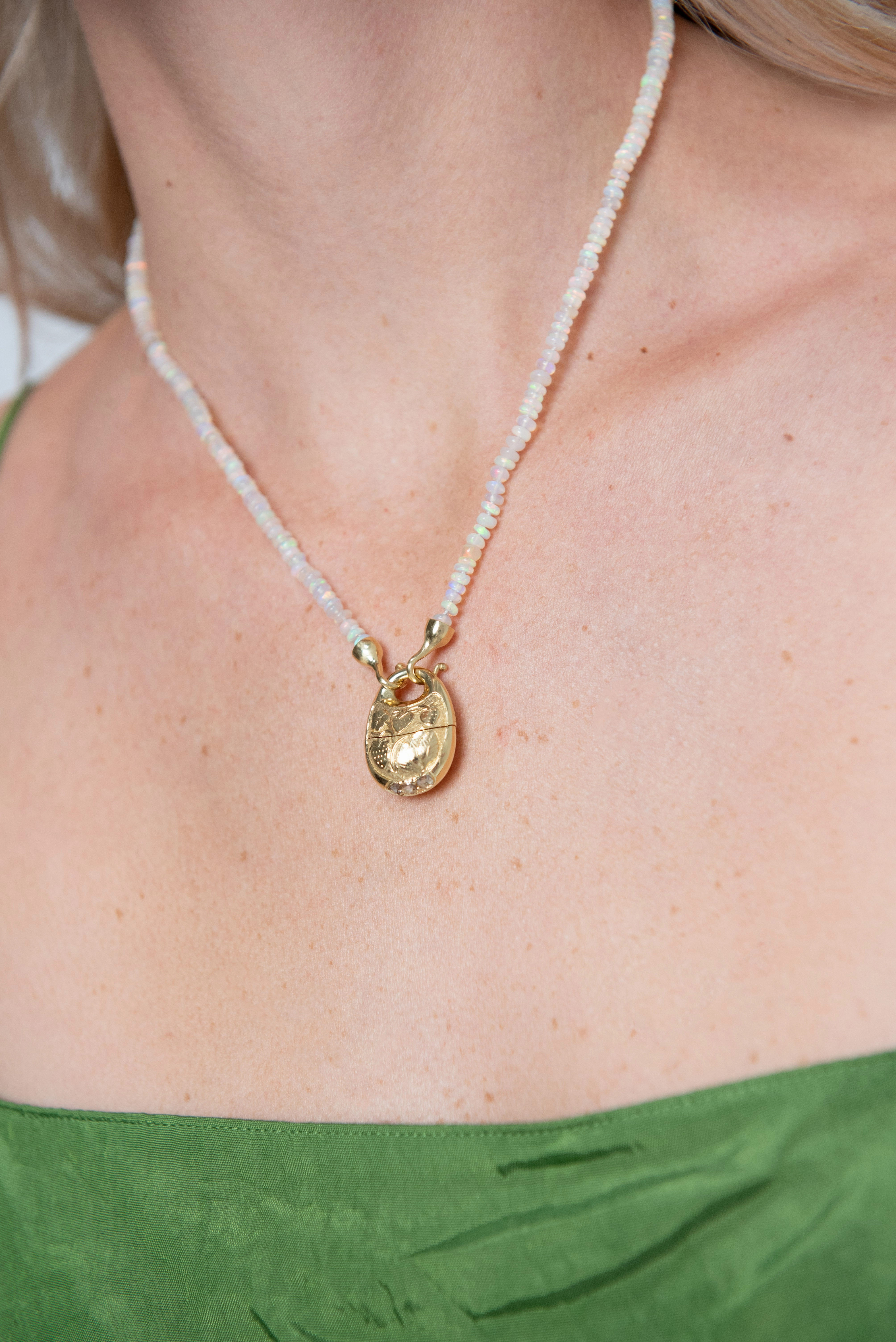 Podling Pendant, Yellow Gold