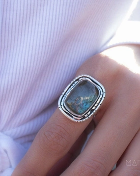 Rainbow Labradorite Rectangular Ring ~ Sterling Silver 925 ~ MR179