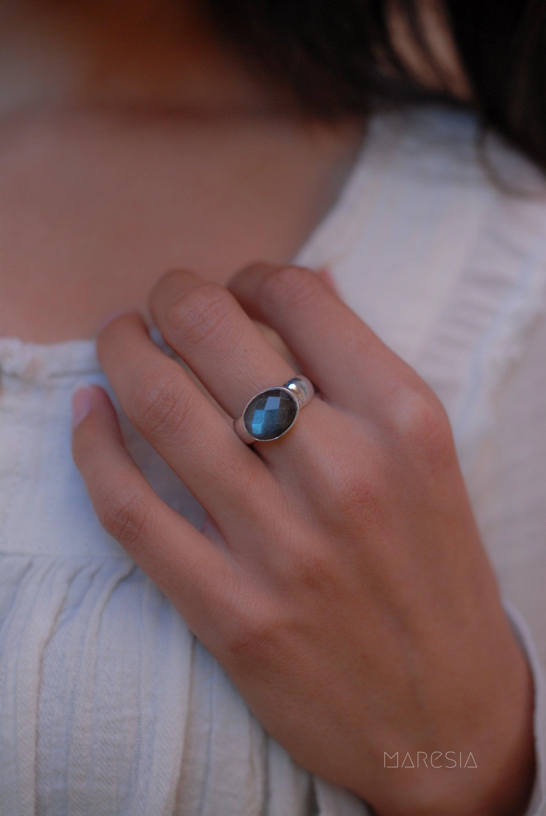 Rainbow Labradorite Ring ~ Sterling Silver 925 ~MR015