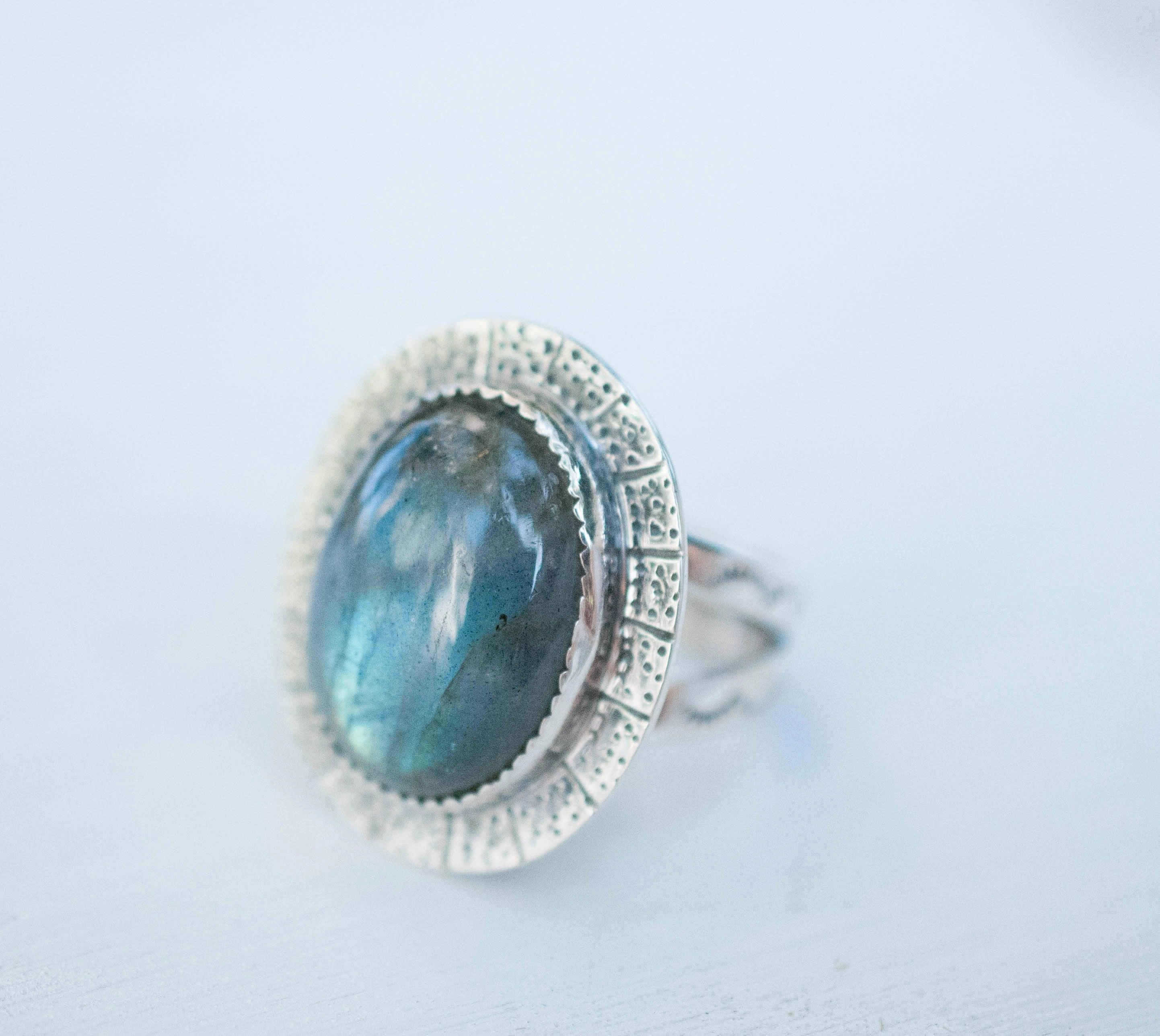 Rainbow Labradorite Ring  ~ Sterling Silver 925 ~MR059