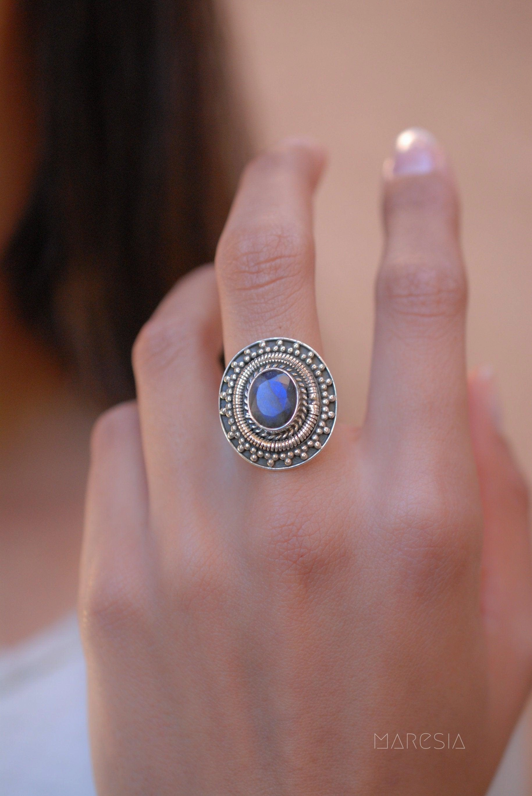 Rainbow Labradorite Ring ~ Sterling Silver 925~ MR107