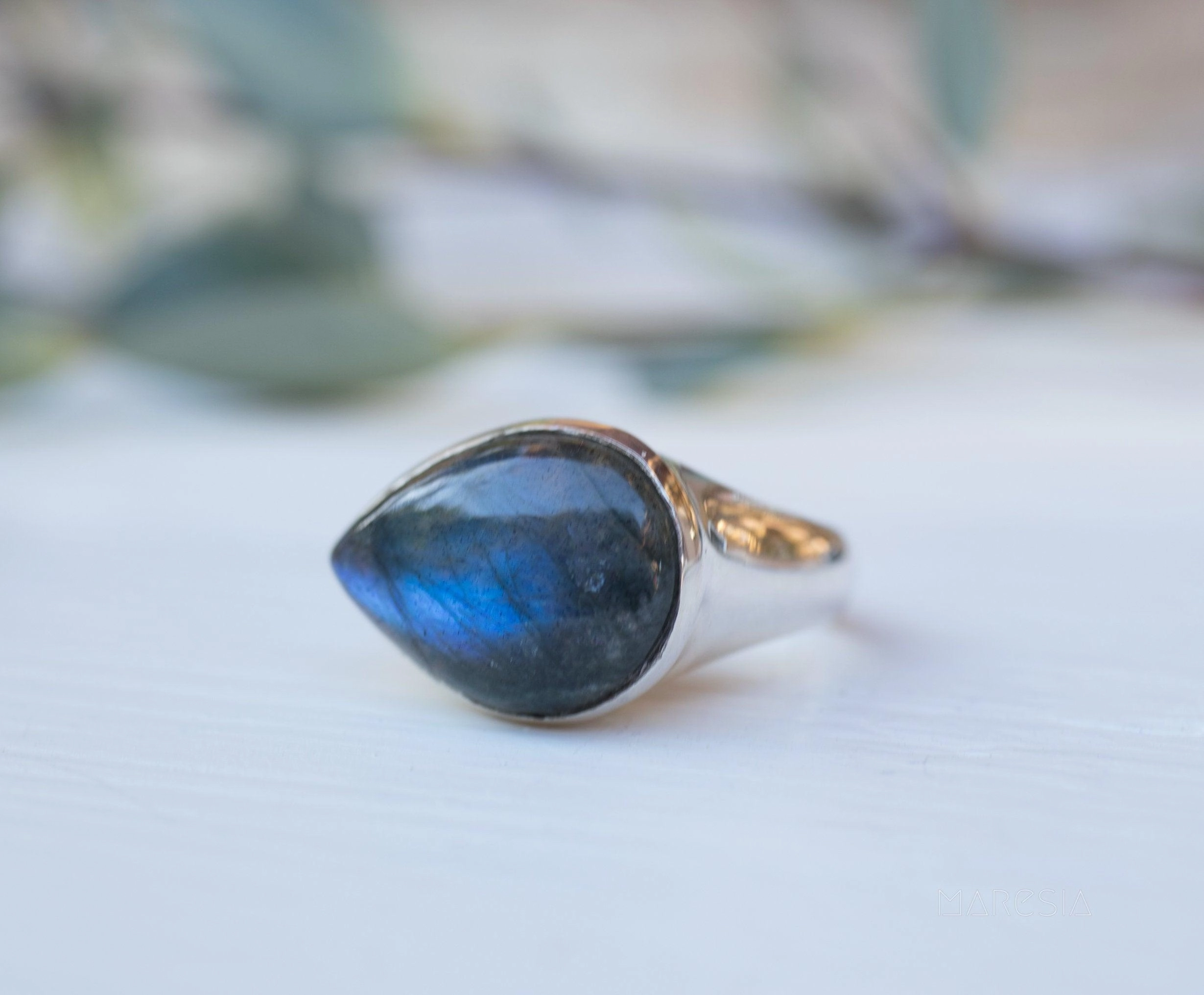 Rainbow Labradorite Ring ~ Sterling Silver 925 ~MR274