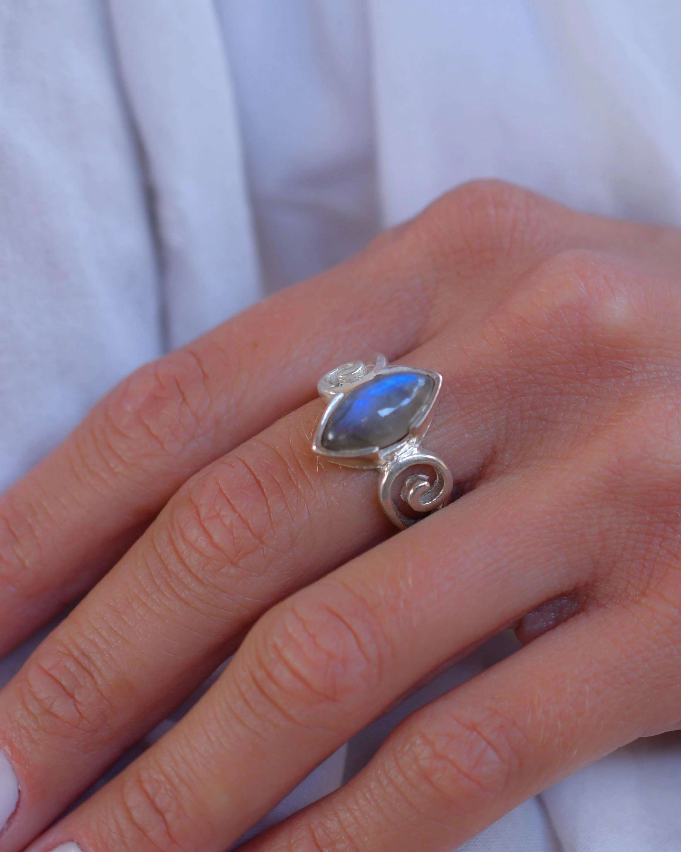Rainbow Labradorite Ring ~Sterling Silver 925 ~ SMR165
