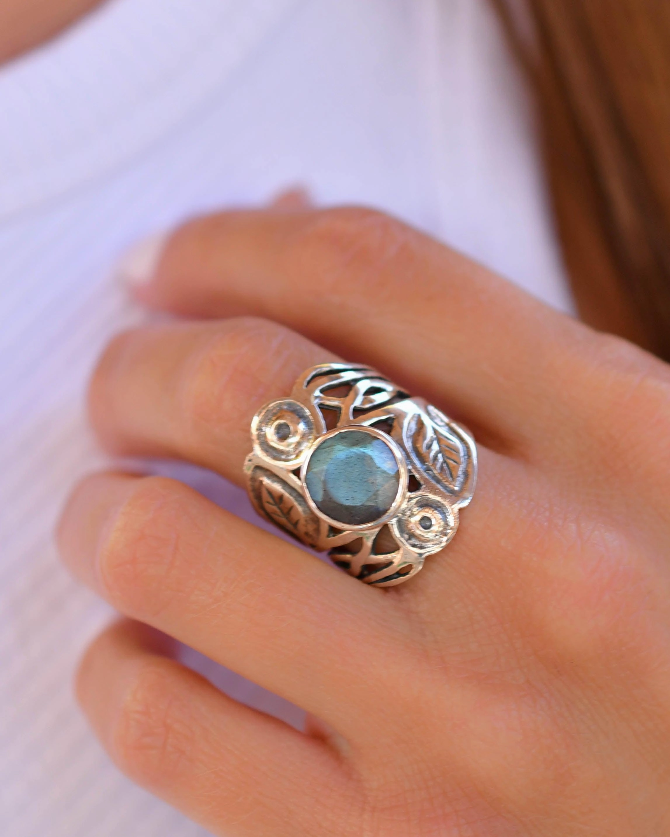 Rainbow Labradorite Ring ~Sterling Silver 925 ~MR047