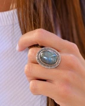 Rainbow Labradorite Ring ~Sterling Silver 925 ~MR067