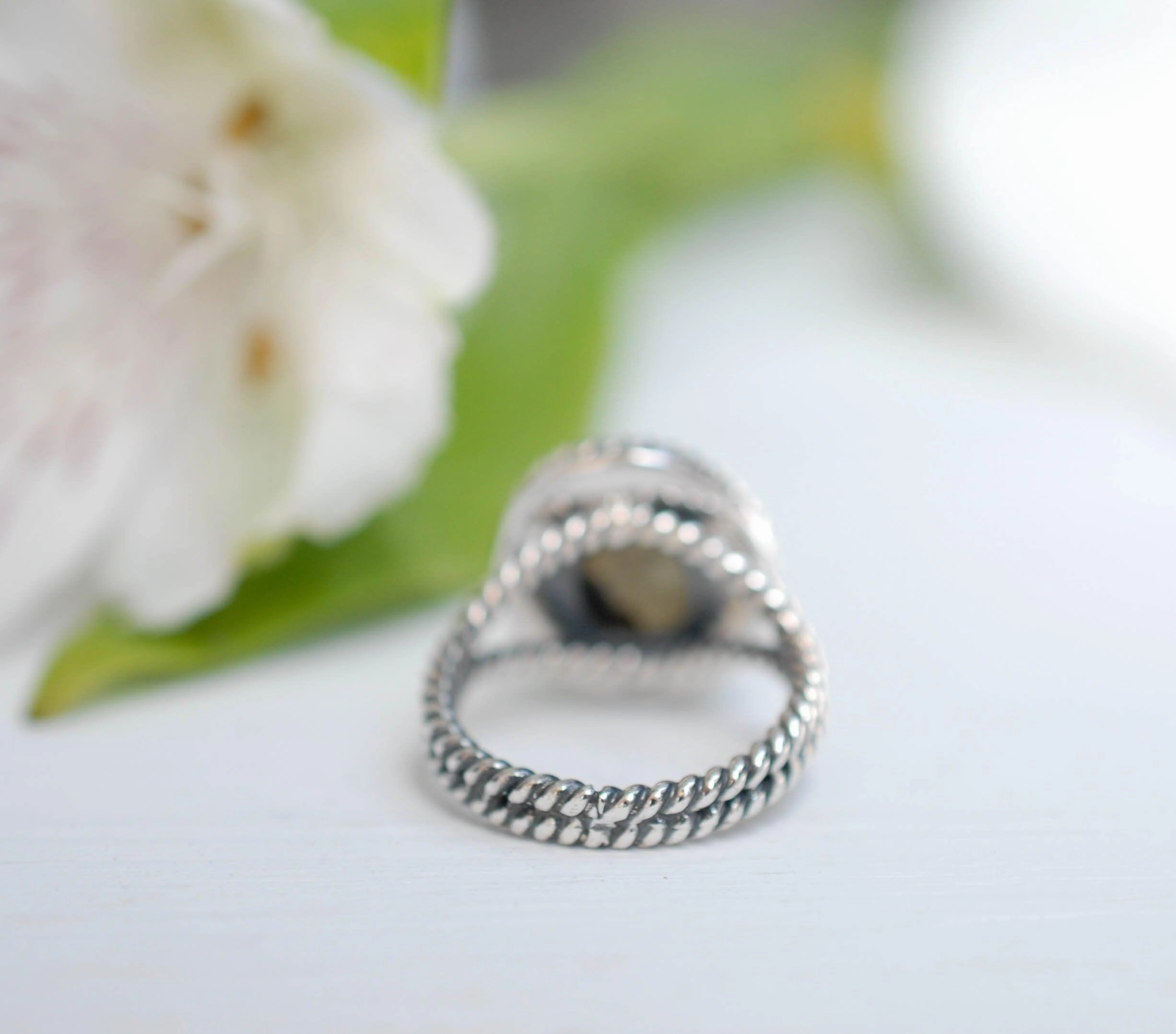 Rainbow Labradorite Round Ring ~ Sterling Silver 925 ~ MR132