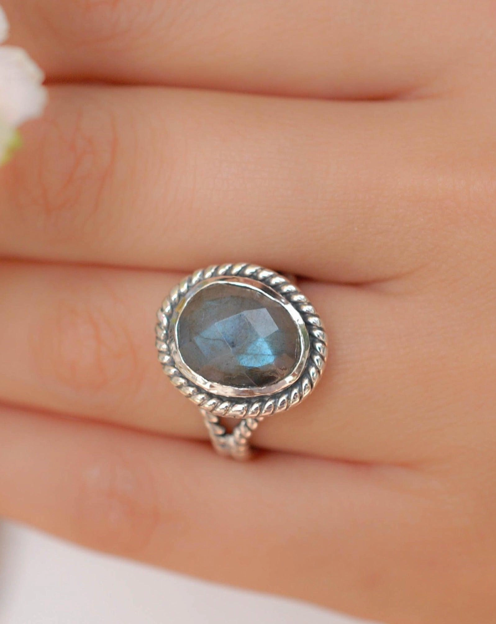 Rainbow Labradorite Round Ring ~ Sterling Silver 925 ~ MR132