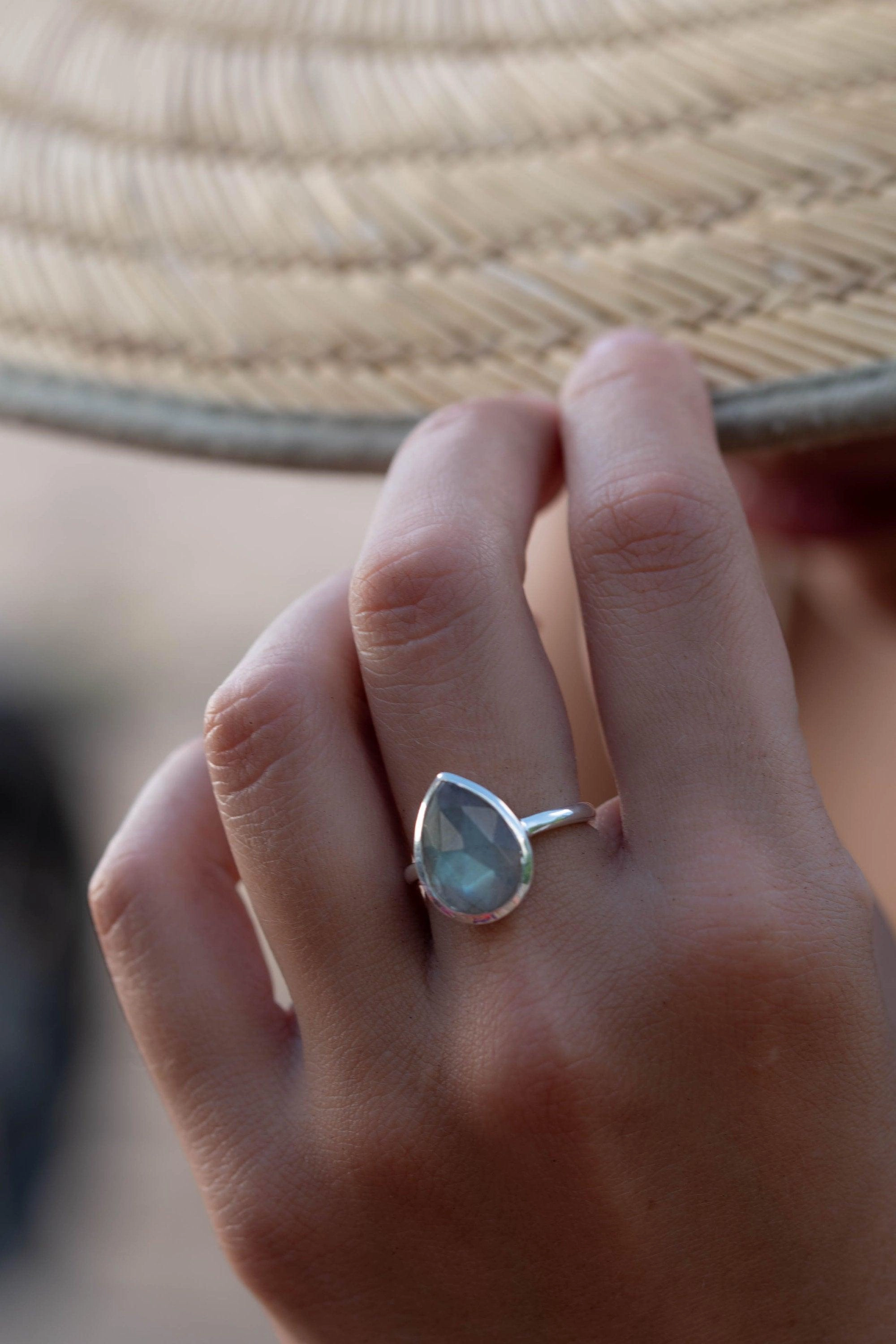 Rainbow Labradorite Tear Drop Ring ~ Sterling Silver 925 ~ MR225