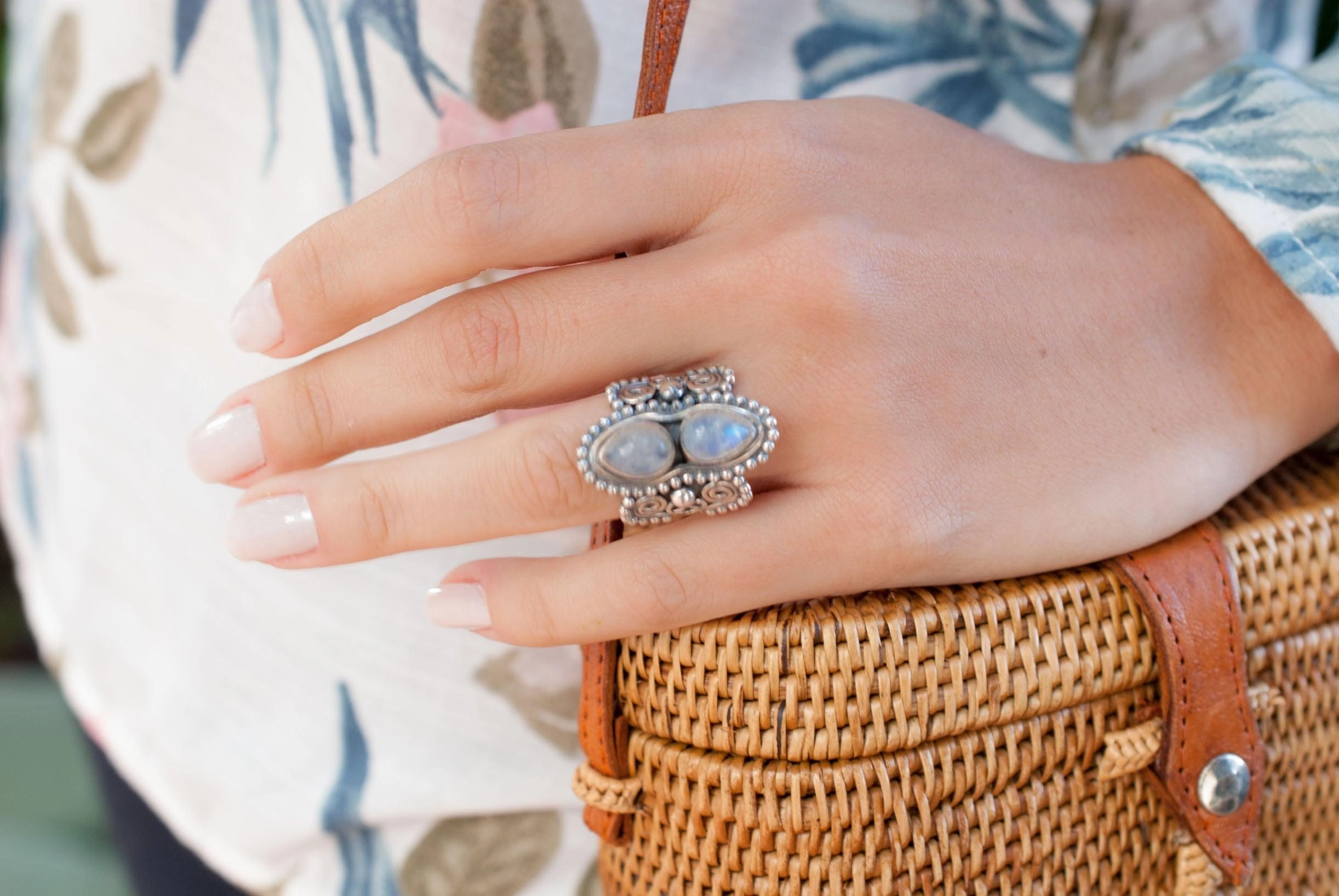 Rainbow Moonstone Ring ~ Sterling Silver 925 ~MR056