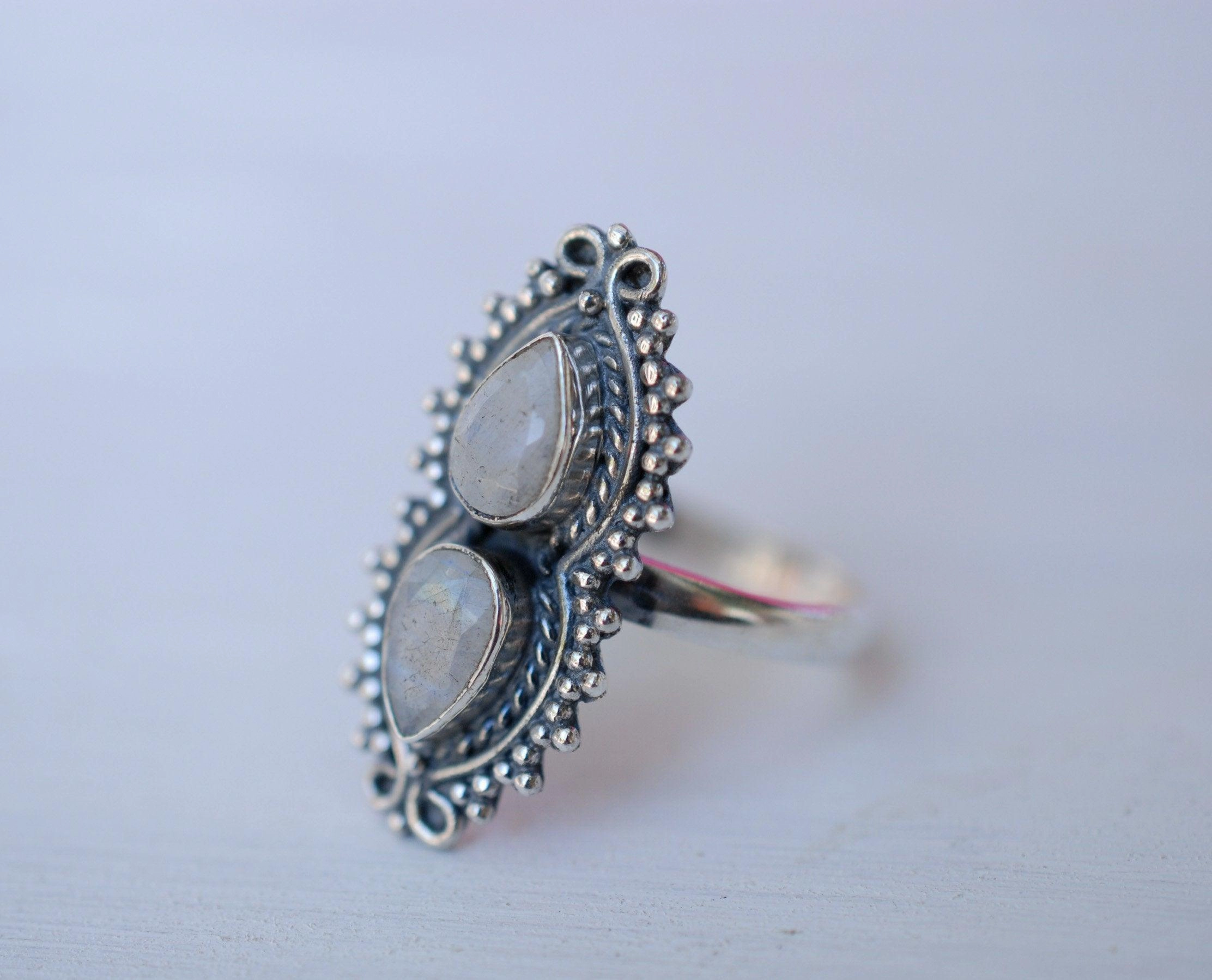 Rainbow Moonstone Ring ~ Sterling Silver 925 ~MR136