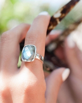 Rectangle Rainbow Labradorite Ring ~ Sterling Silver 925 ~MR012