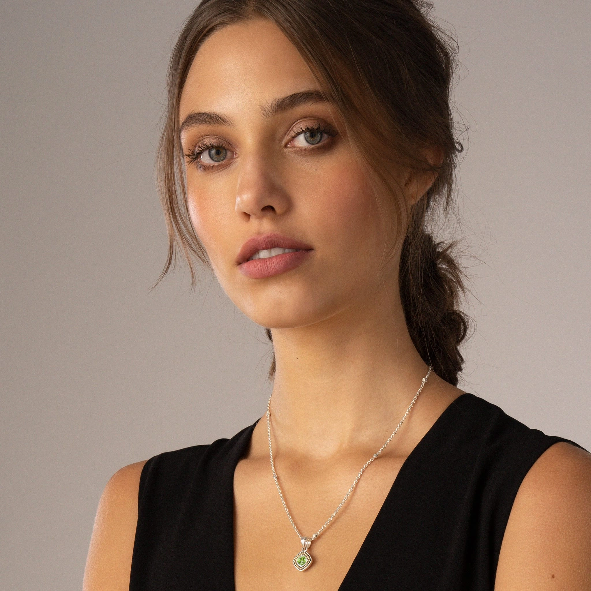 Rittenhouse Peridot Pendant Necklace