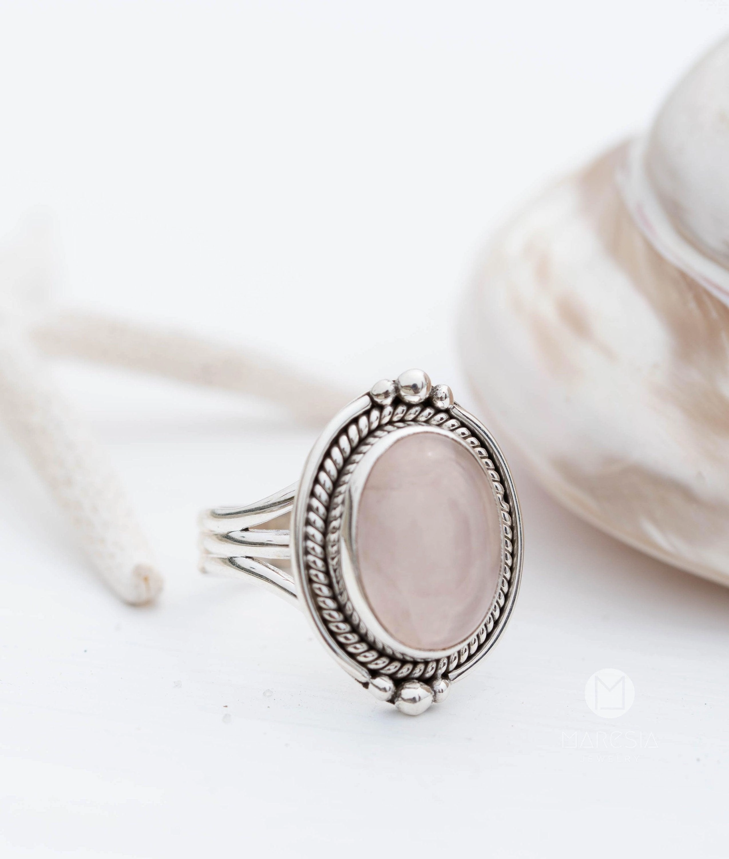 Rose Quartz Oval Ring ~ Sterling Silver 925 ~ MR264