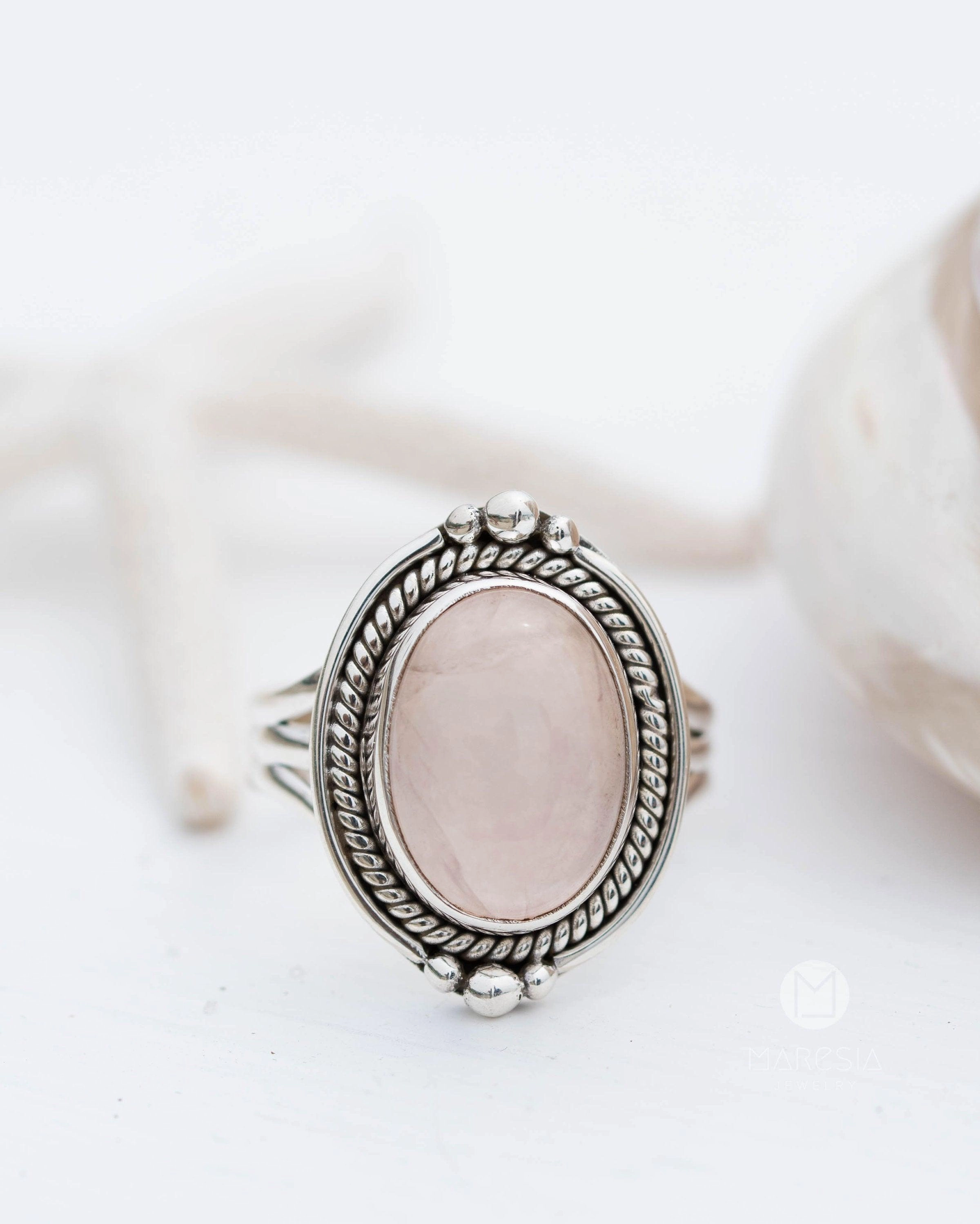 Rose Quartz Oval Ring ~ Sterling Silver 925 ~ MR264