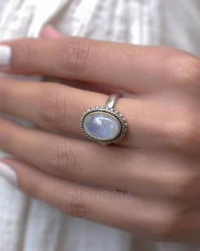 Round Moonstone Ring ~ Sterling Silver 925 Gold Vermeil ~MR026