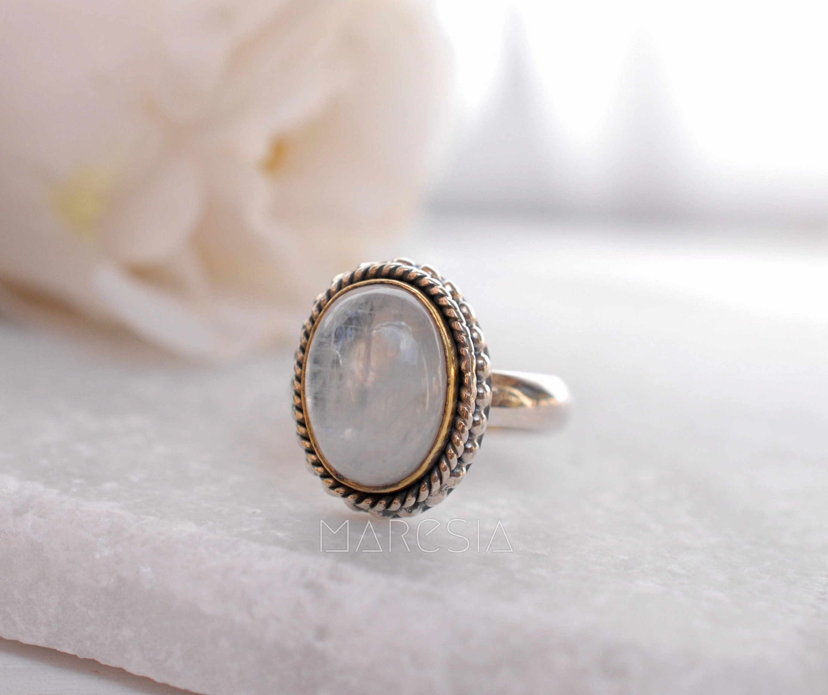 Round Moonstone Ring ~ Sterling Silver 925 Gold Vermeil ~MR026