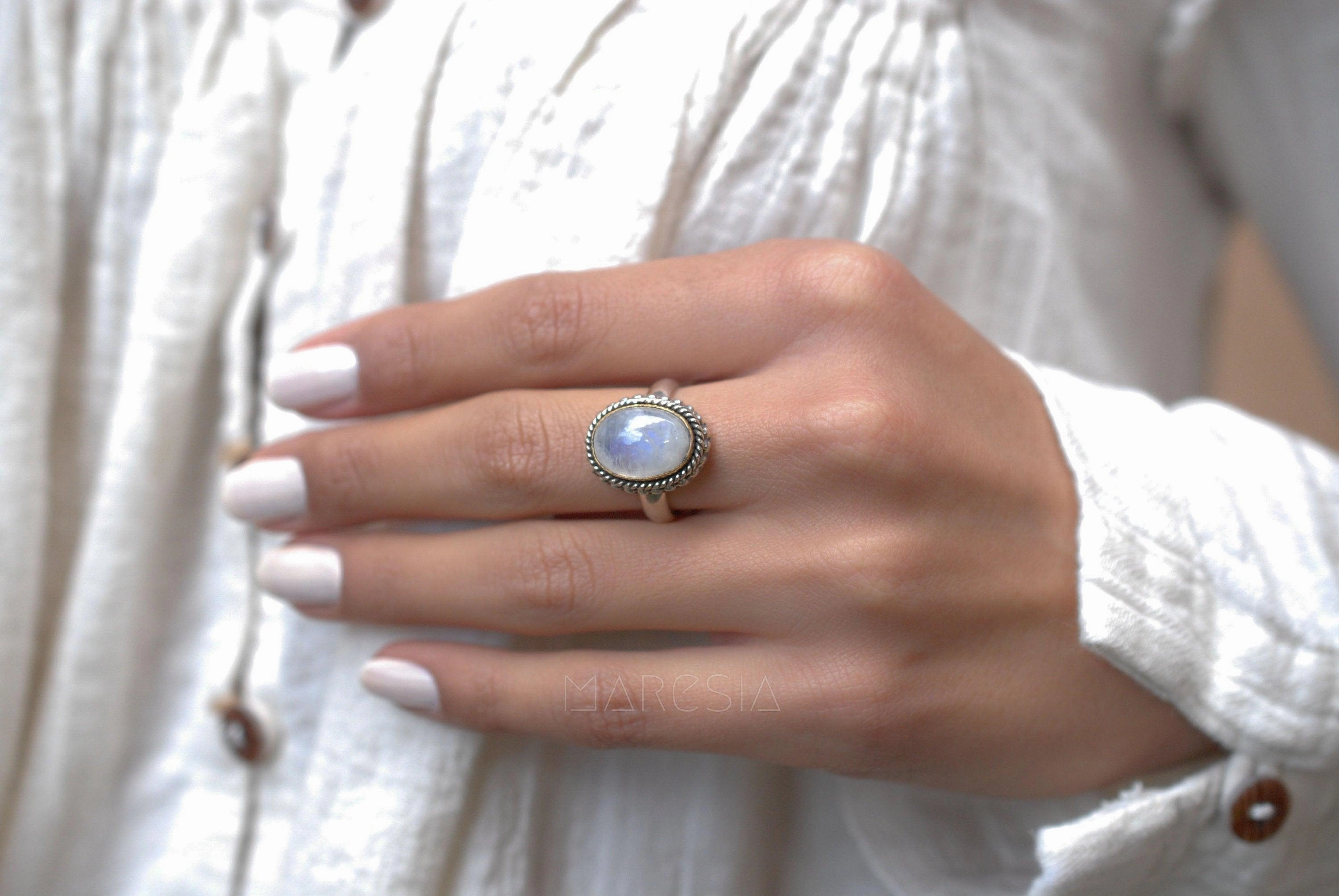 Round Moonstone Ring ~ Sterling Silver 925 Gold Vermeil ~MR026