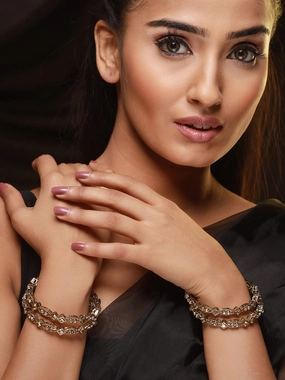 Set Of 4 Gold-Plated Pearl & White Kundan Studded Bangles