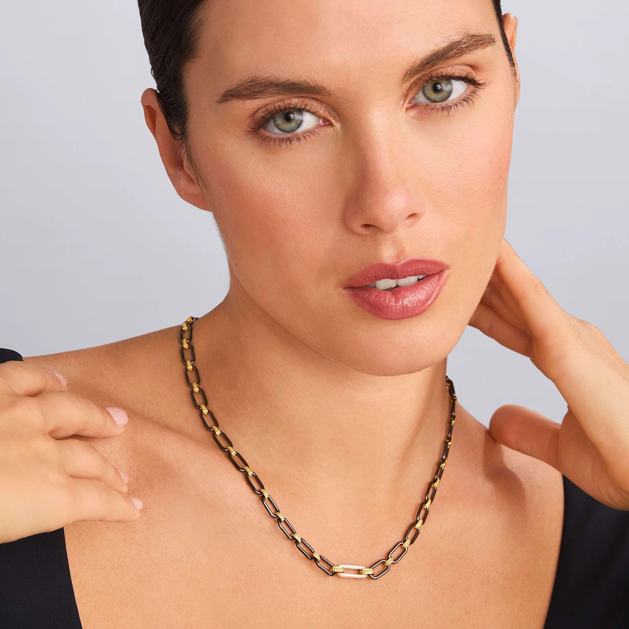 Signature Caviar 18K Gold and Black Ceramic Diamond Station Link Necklace | 6mm