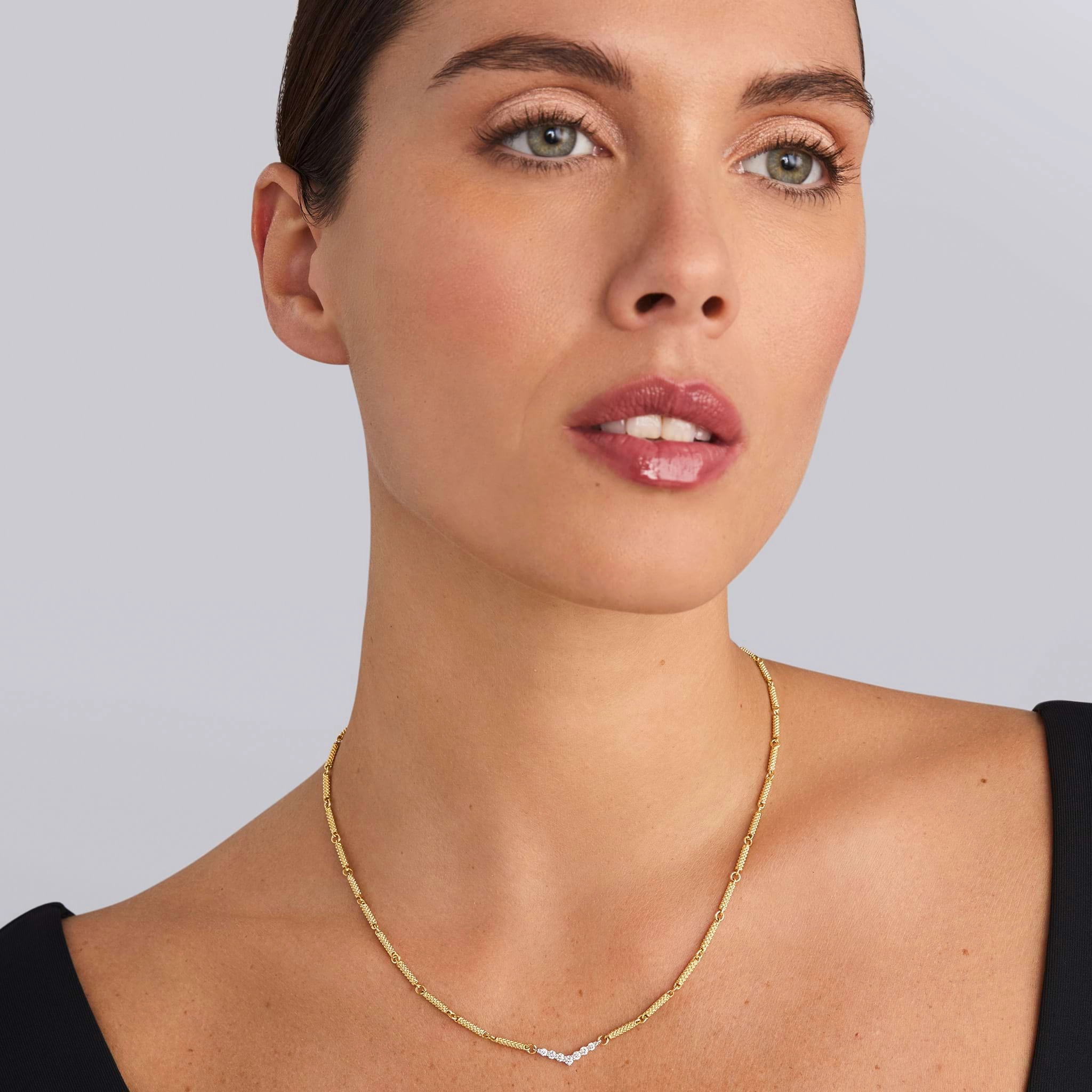 Signature Caviar Superfine Diamond Station Necklace