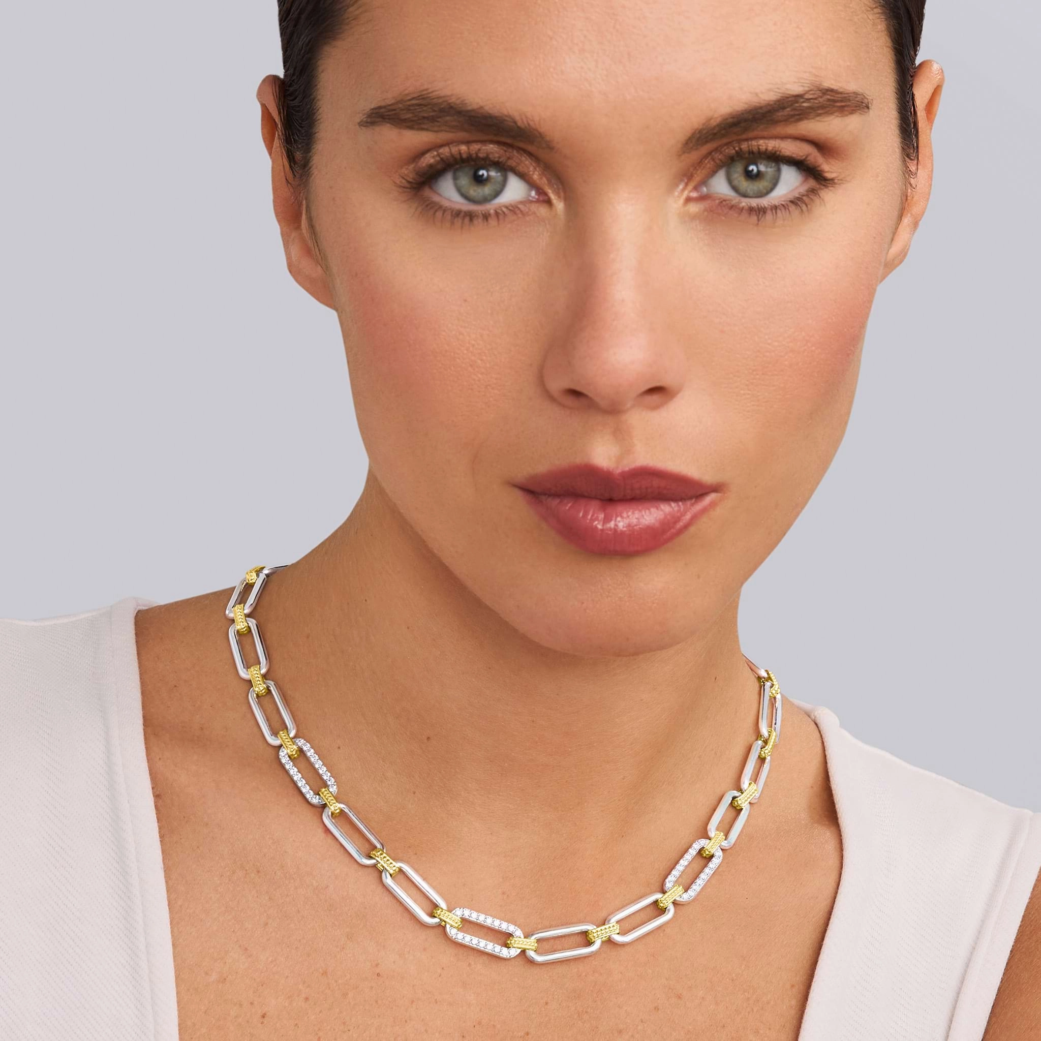 Signature Caviar Two-Tone Link Three Station Diamond Necklace