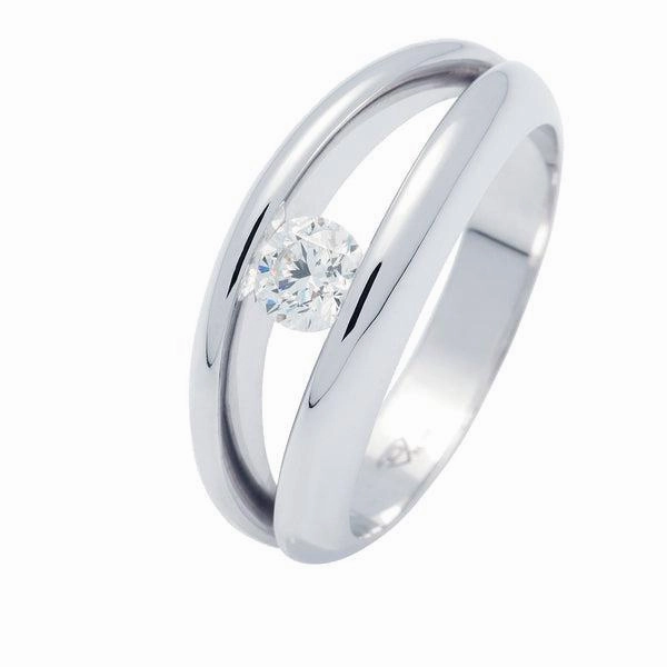 Solitaire en or blanc, diamant certifi?? GIA