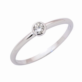 Solitaire en or blanc serti d'un diamant.