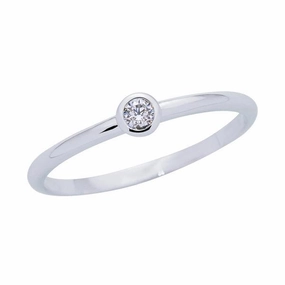 Solitaire en or blanc serti d'un diamant.