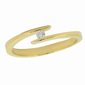 Solitaire en or jaune serti d'un diamant.