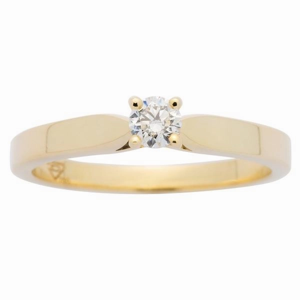 Solitaire en or jaune serti d'un diamant.