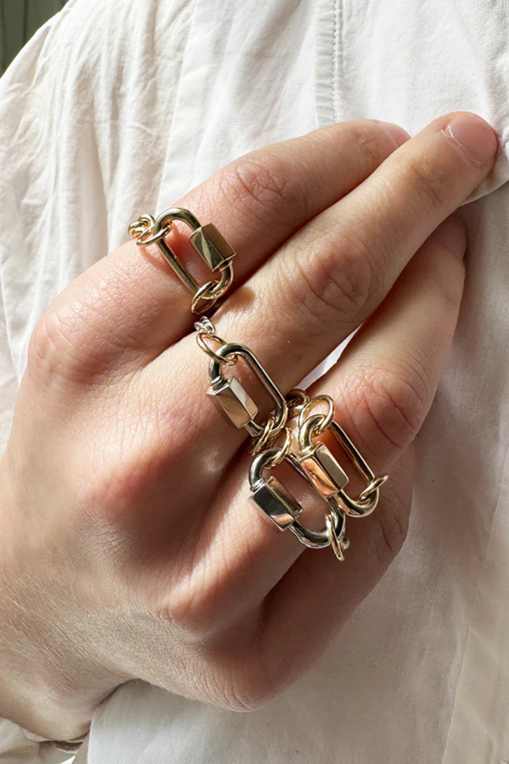 Spring Babylock, Yellow Gold
