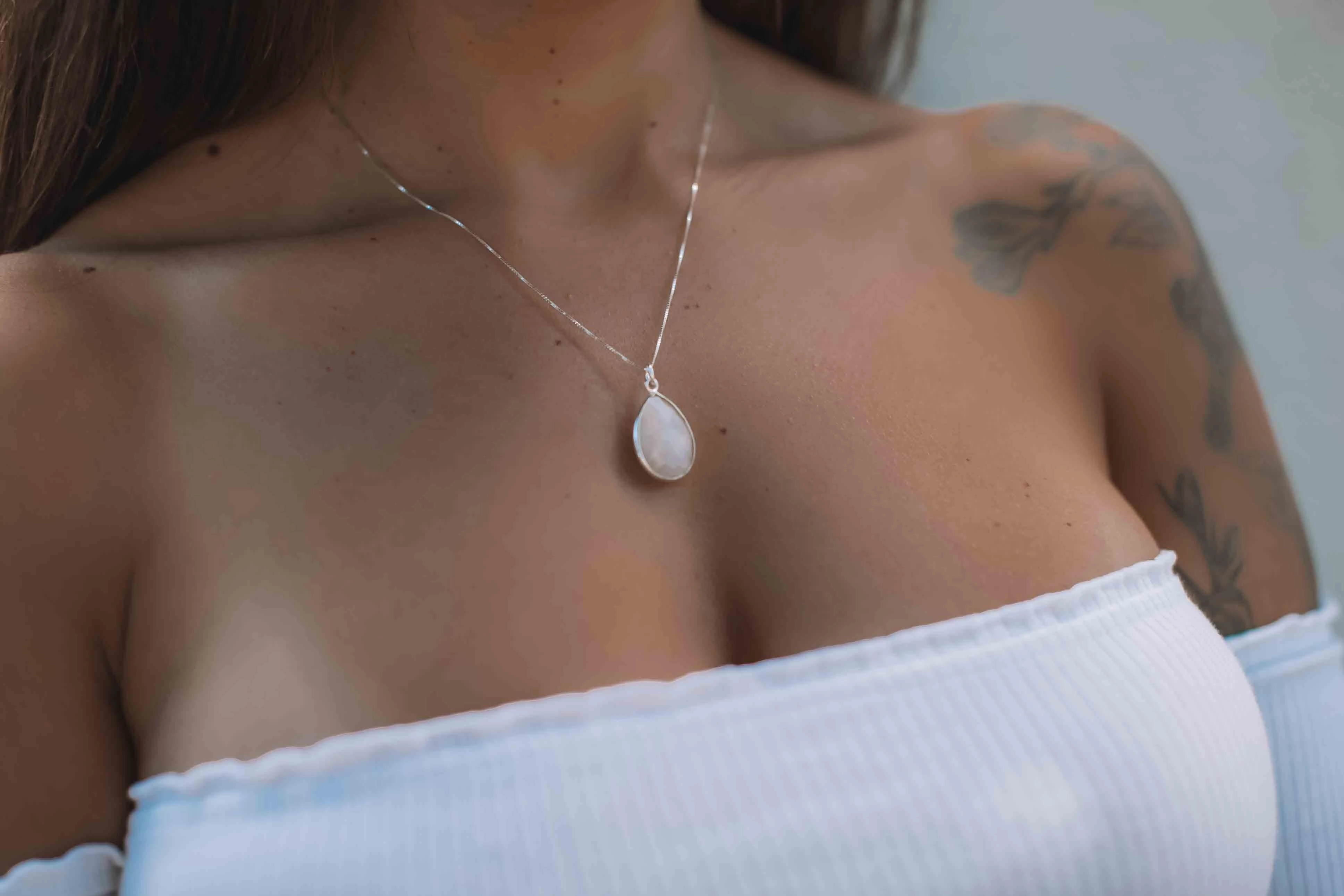 Suy Gemstone Necklace ~ Aqua Chalcedony ~ Sterling Silver 925~MN012