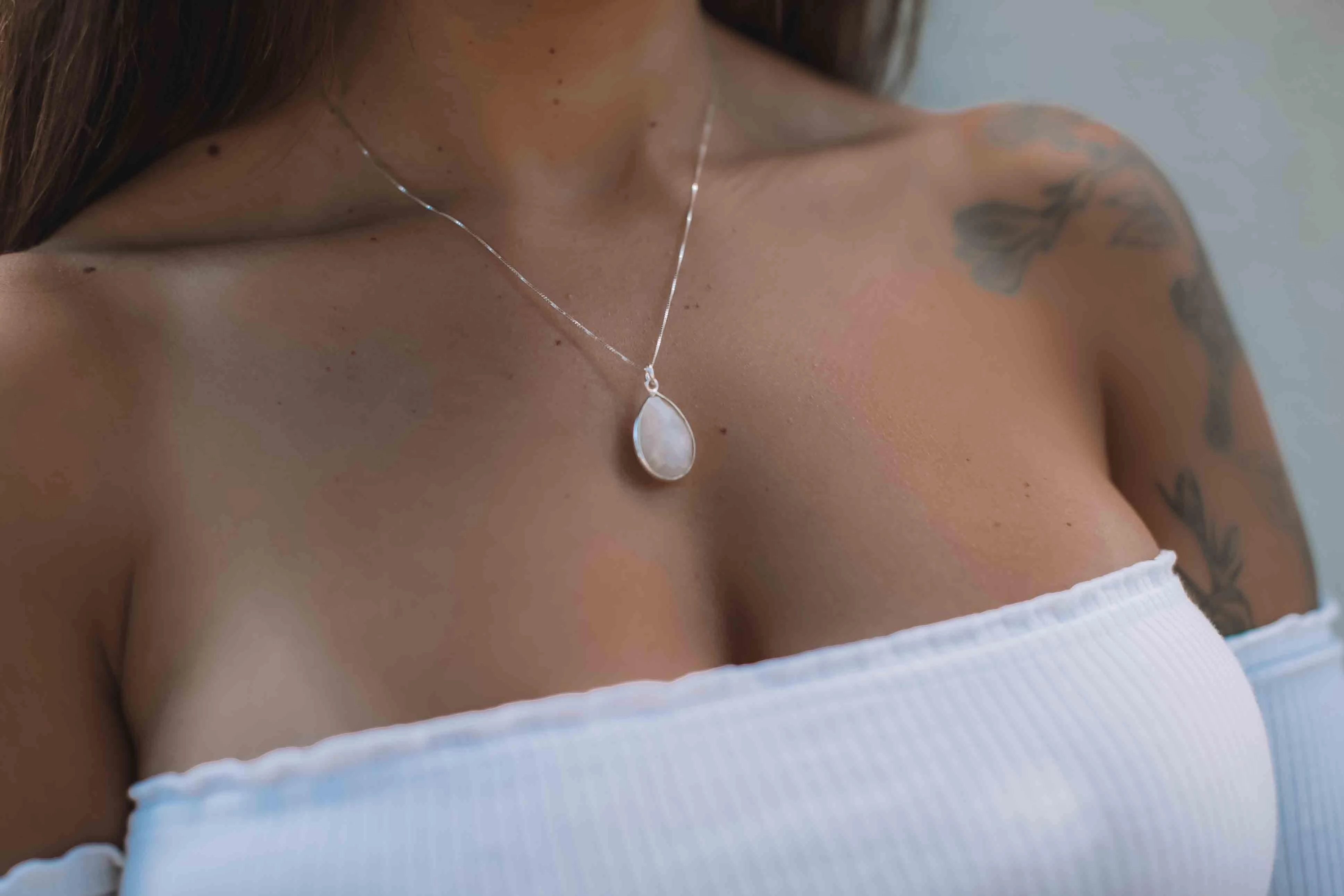 Suy Gemstone Necklace ~ Blue Chalcedony ~ Sterling Silver 925 ~MN012